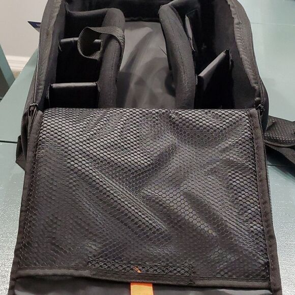 NWT, CAMERA BACKPACK. this bag is also complete with tripod. BY ultimaxx. Black - Picture 8 of 16